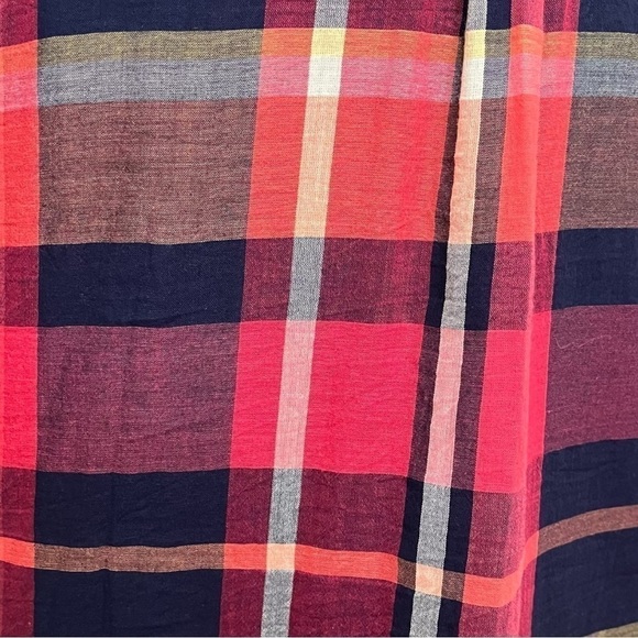 Old Navy Lightweight Cotton Spring/Summer Plaid Long Sleeve Button Up - Picture 8 of 10